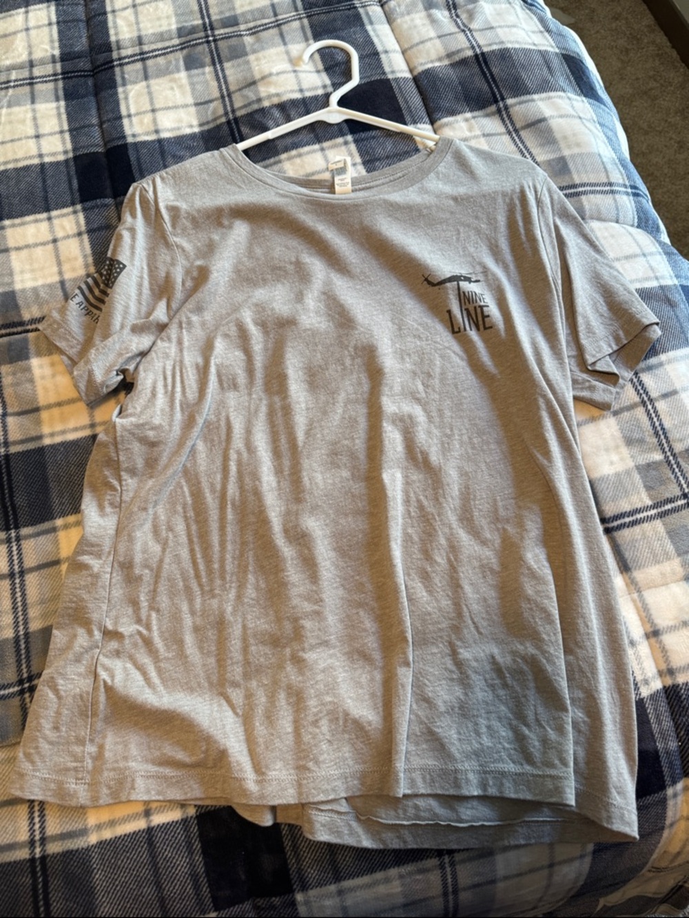 Nine Line Women’s Short Sleeve Tee in Light Gray